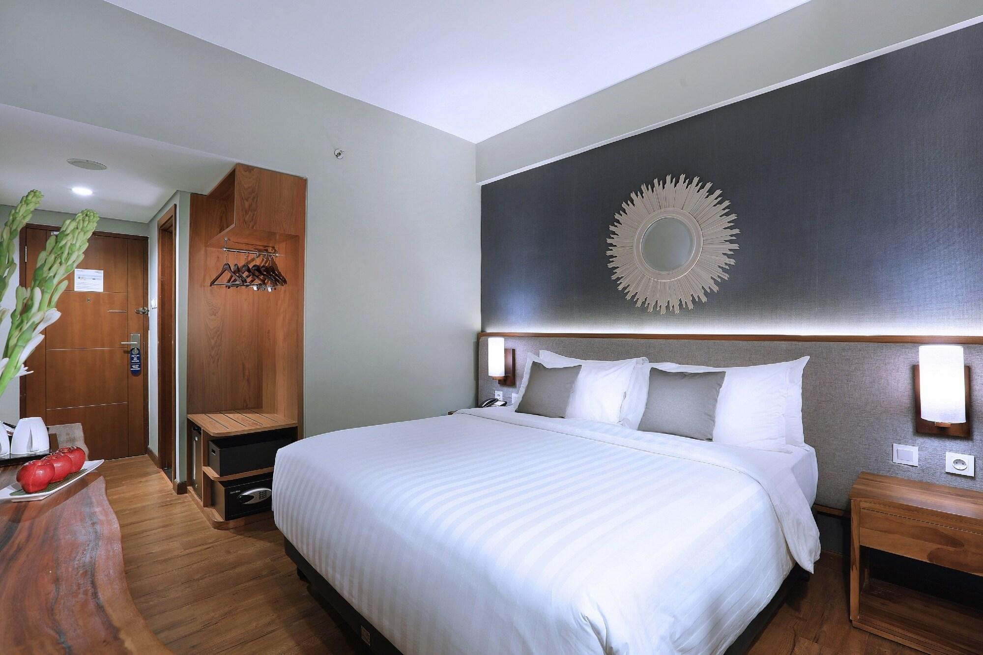 Aston Inn Batu Exteriér fotografie