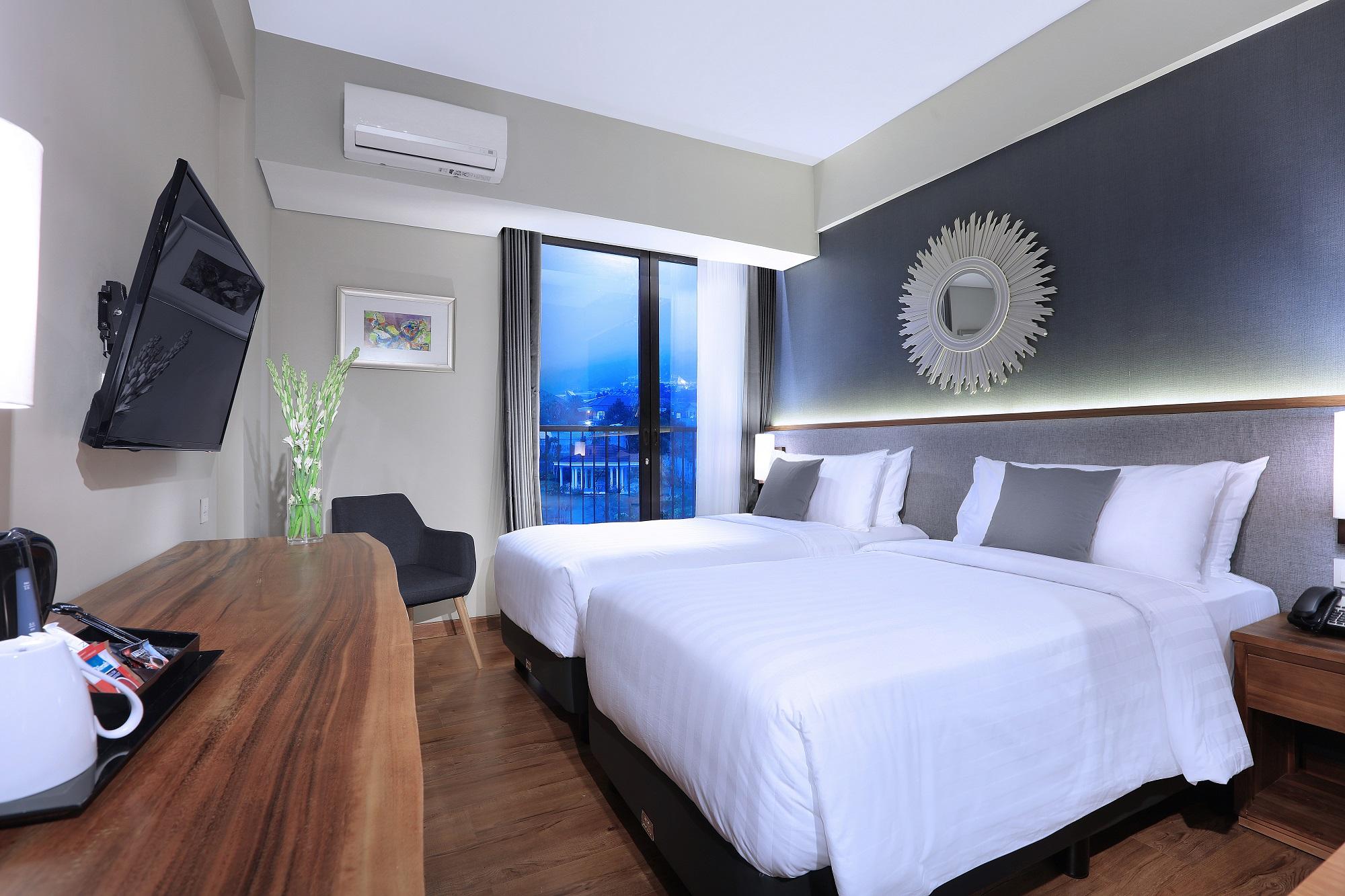 Aston Inn Batu Exteriér fotografie