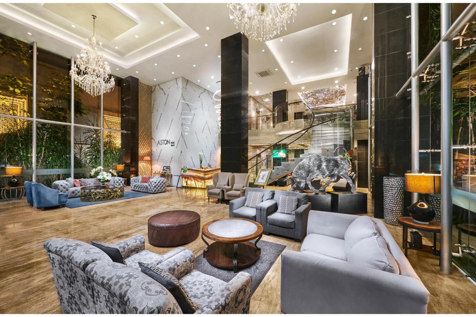 Aston Inn Batu Exteriér fotografie